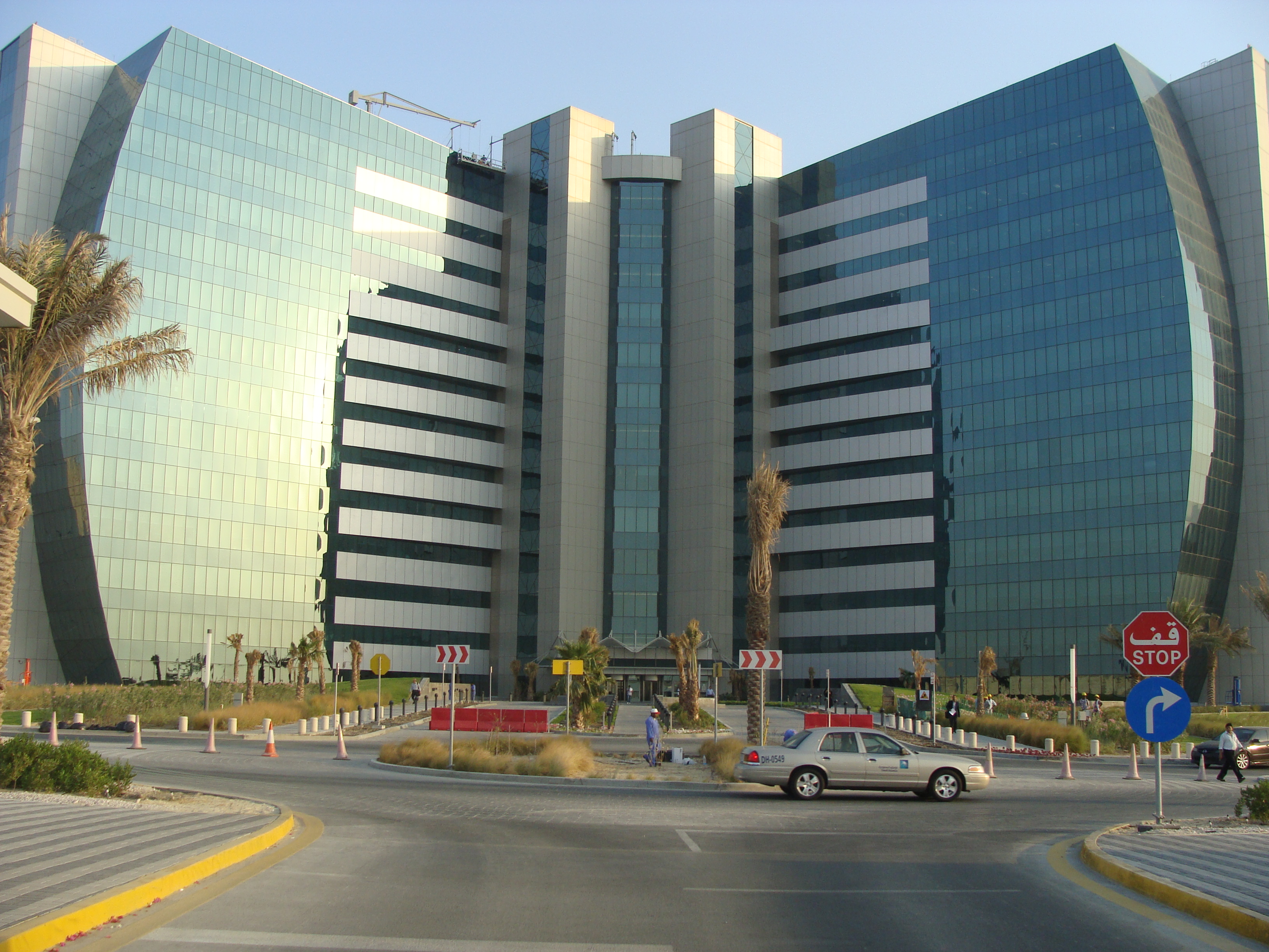 مشروع إنشاء مجمع المكاتب الشمالية ومواقف السيارات لشركة أرامكو السعودية